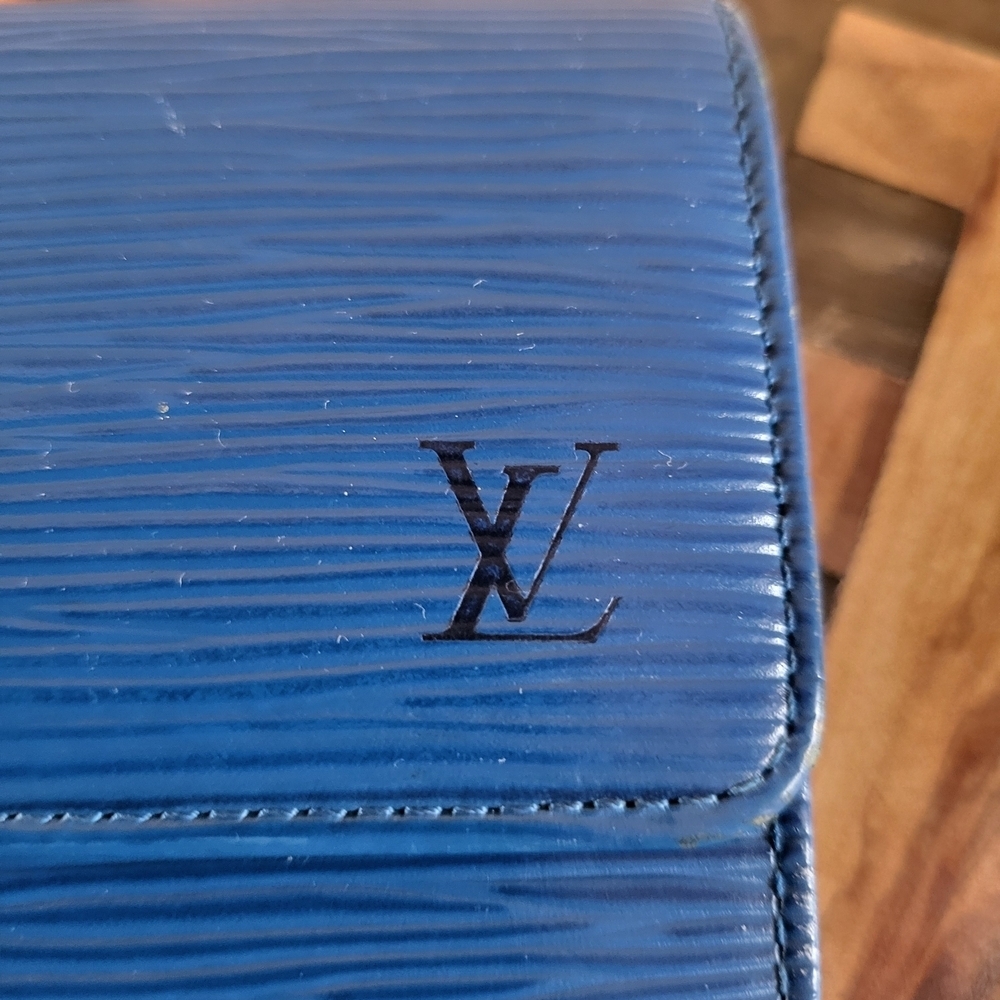 Louis Vuitton Epi Porte Tresor International Long Wallet..Authentic... - Picture 3 of 13